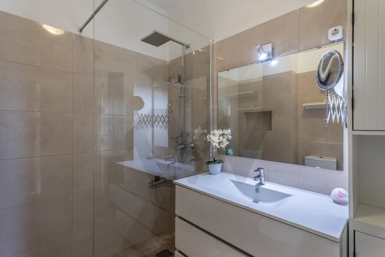 Apartamento T2 para Venda em Agualva e Mira-Sintra Foto 11
