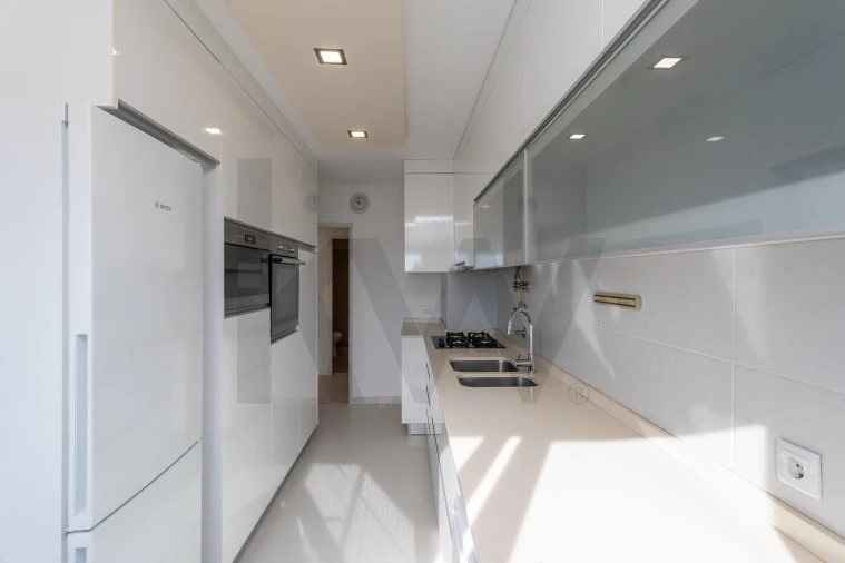 Apartamento T2 para Venda em Agualva e Mira-Sintra Foto 21