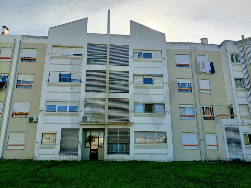 Apartamento T2 para Venda em Moita Foto 2