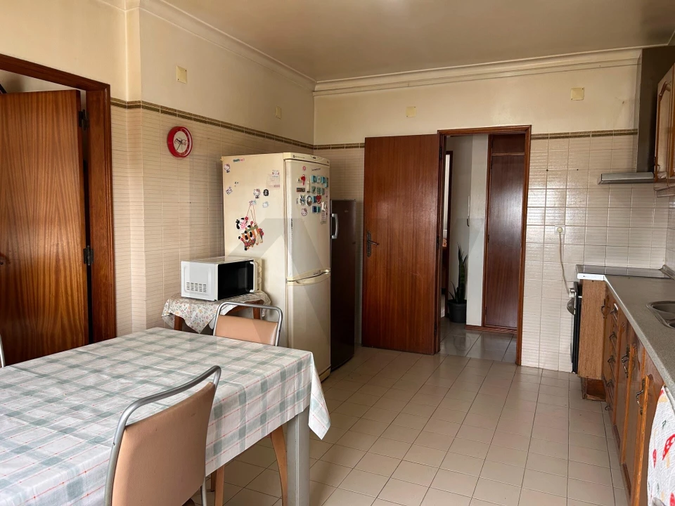 Apartamento T2 para Venda em Moita Foto 15
