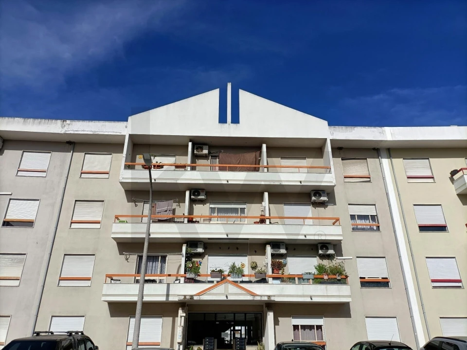 Apartamento T2 para Venda em Moita Foto 1