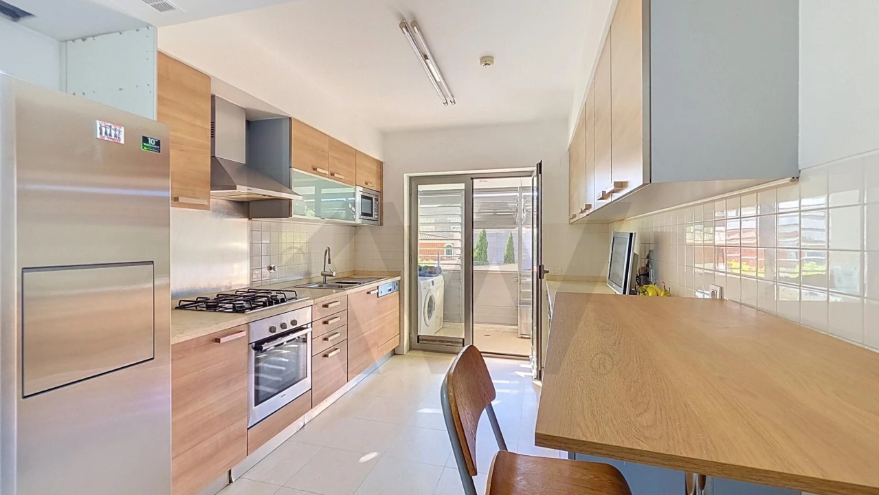 Apartamento T3 para Venda em São Domingos de Benfica Foto 10