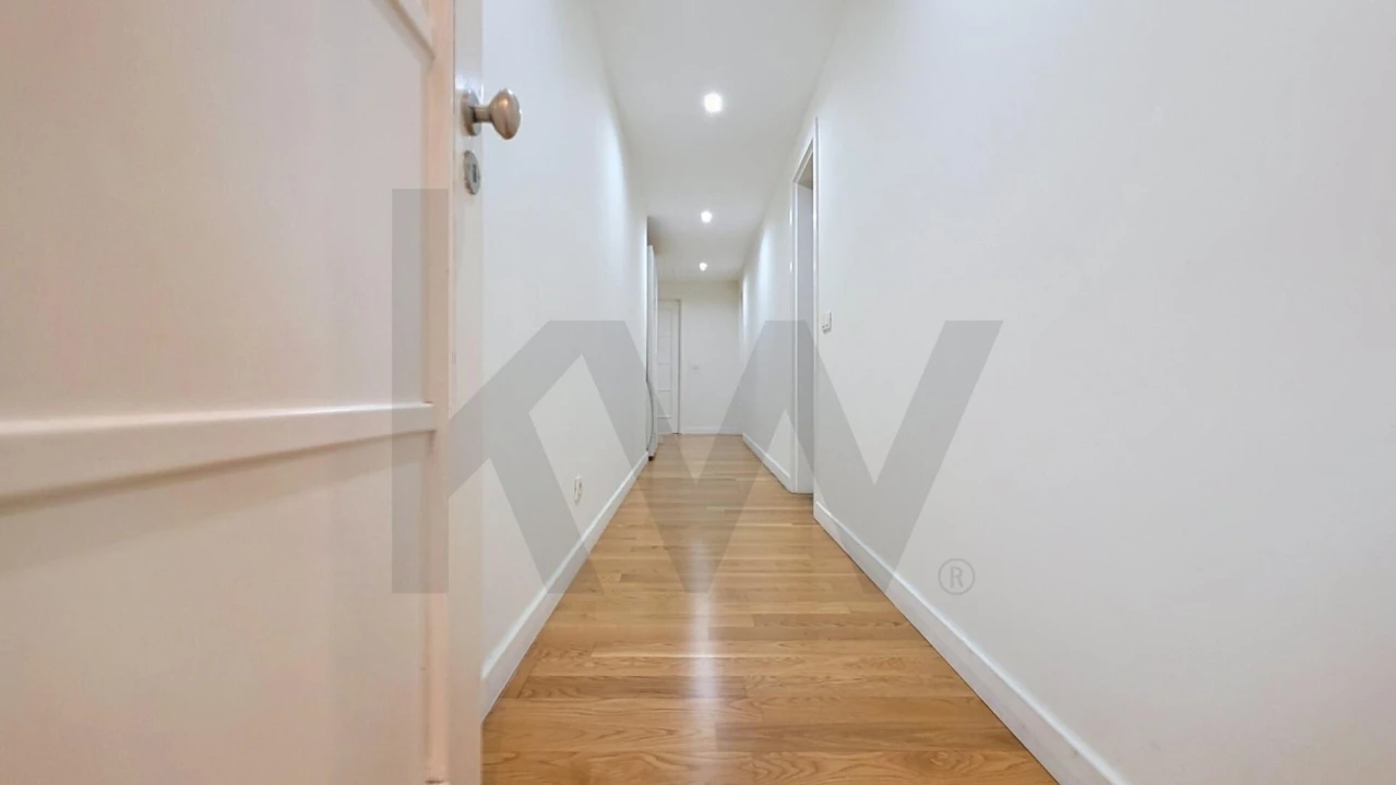 Apartamento T3 para Venda em São Domingos de Benfica Foto 14
