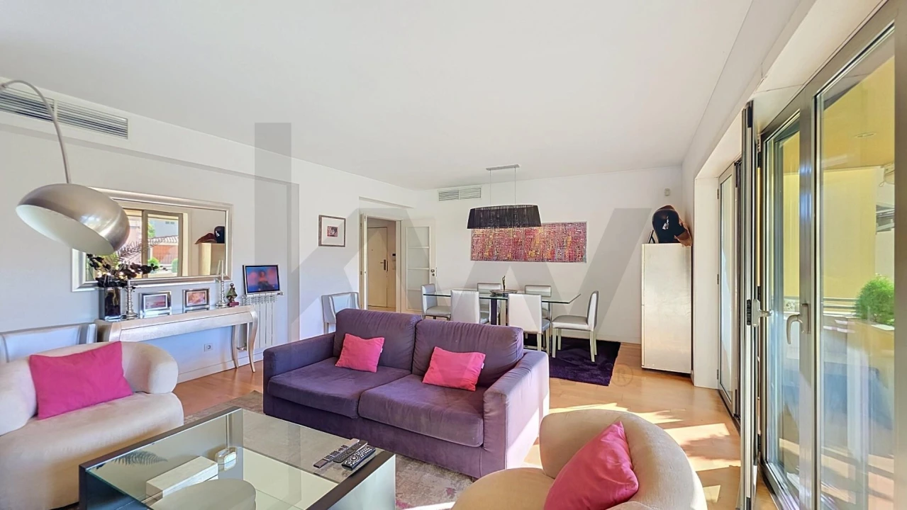 Apartamento T3 para Venda em São Domingos de Benfica Foto 1