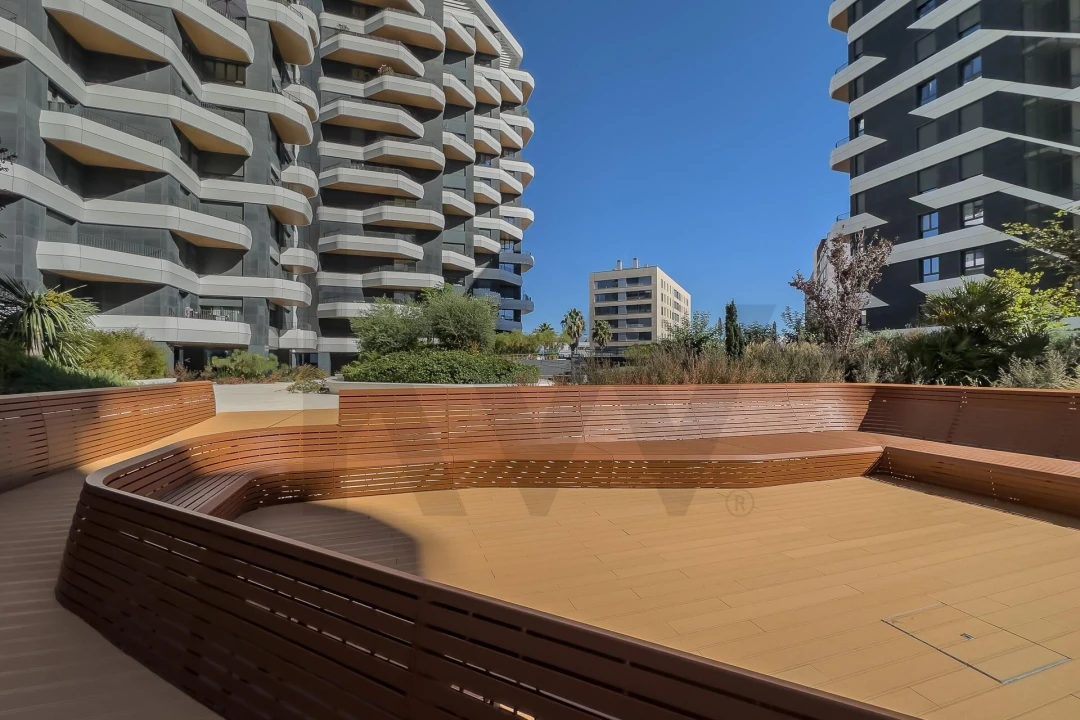 Apartamento T3 para Venda em Parque das Nações Foto 38