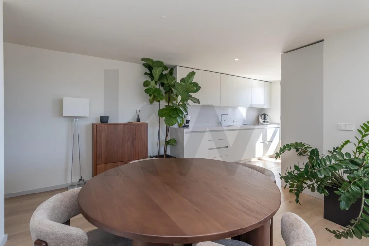 Apartamento T3 para Venda em Parque das Nações Foto 6