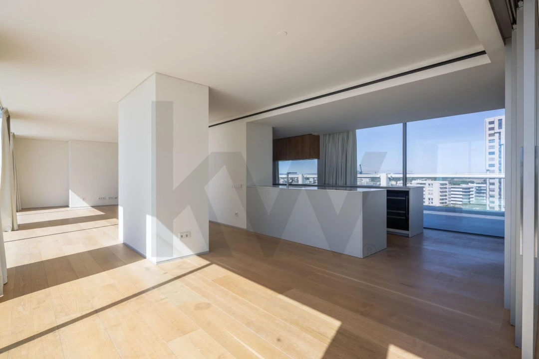 Apartamento T4 para Venda em Areeiro Foto 5