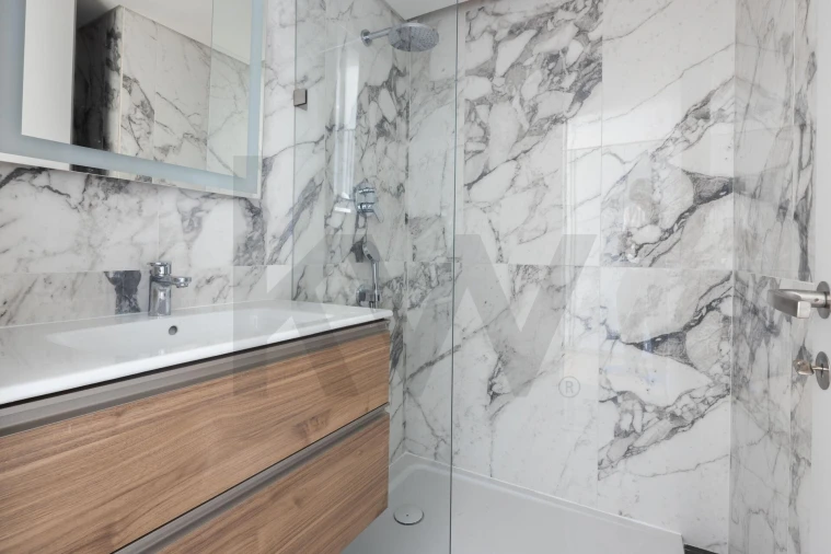 Apartamento T4 para Venda em Areeiro Foto 12