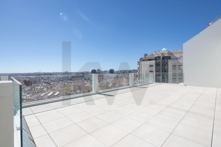 Apartamento T4 para Venda em Areeiro Foto 18