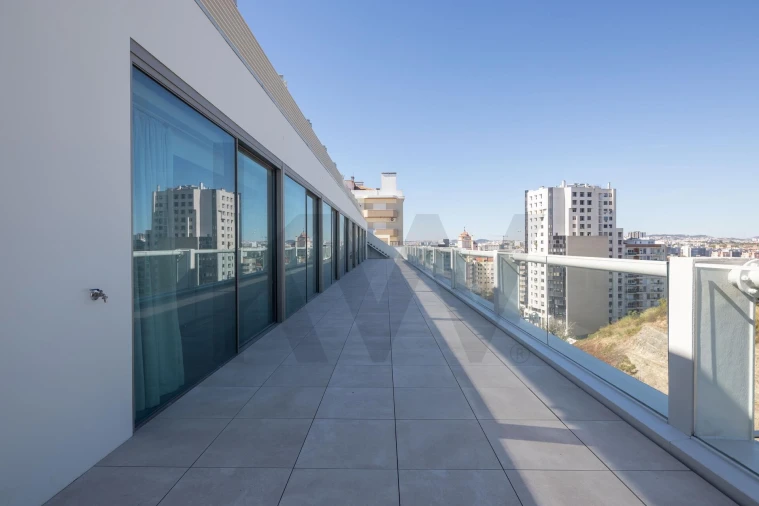 Apartamento T4 para Venda em Areeiro Foto 23
