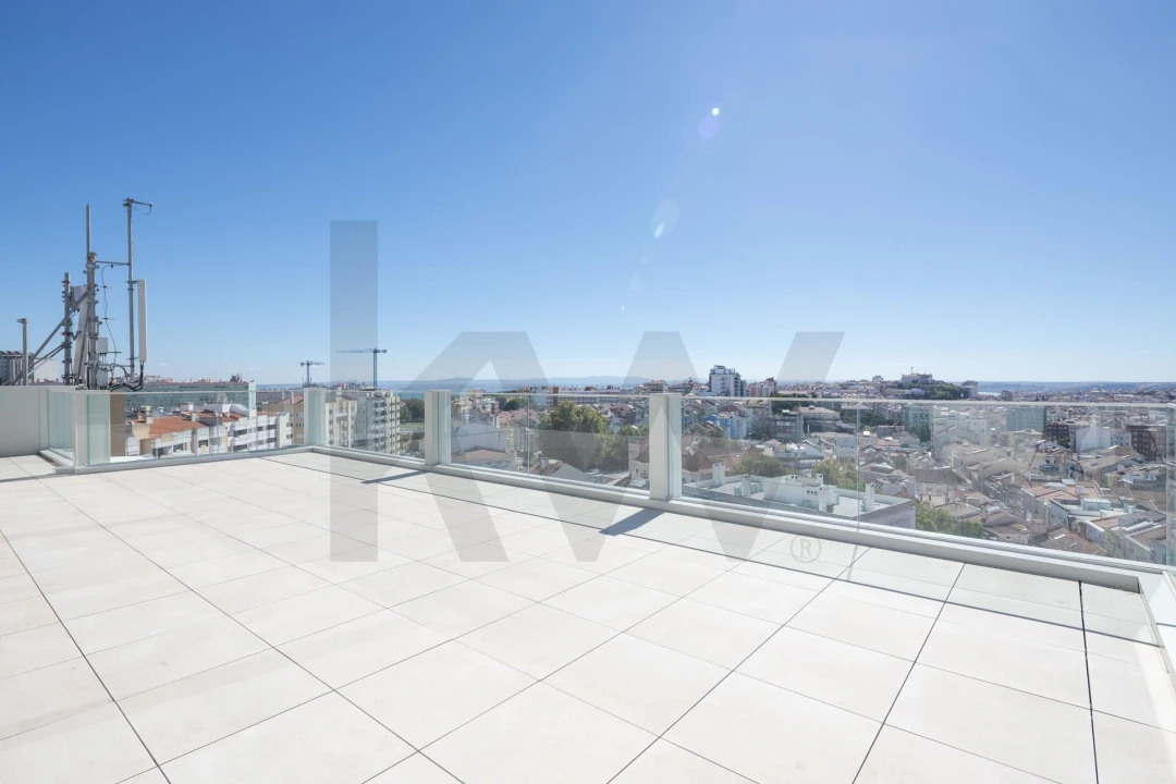 Apartamento T4 para Venda em Areeiro Foto 19