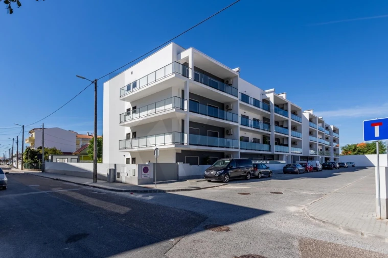 Apartamento T3 para Venda em Samora Correia Foto 33
