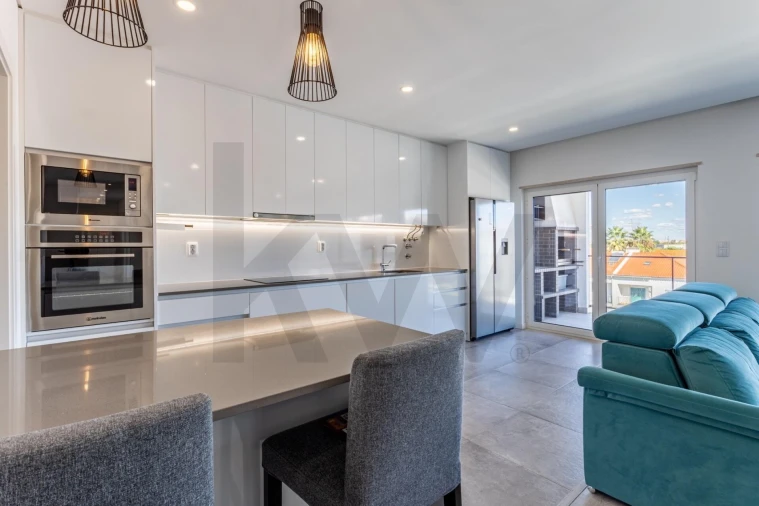 Apartamento T3 para Venda em Samora Correia Foto 4
