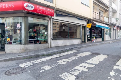 Loja para Arrendamento em Mafamude e Vilar do Paraíso