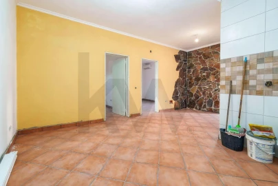 Moradia T2 para Venda em Algoz e Tunes