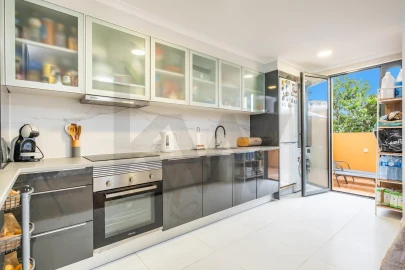 Apartamento T1 para Venda em Caniço