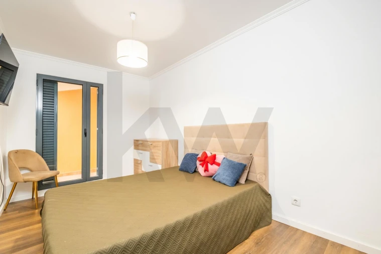Apartamento T1 para Venda em Caniço Foto 9