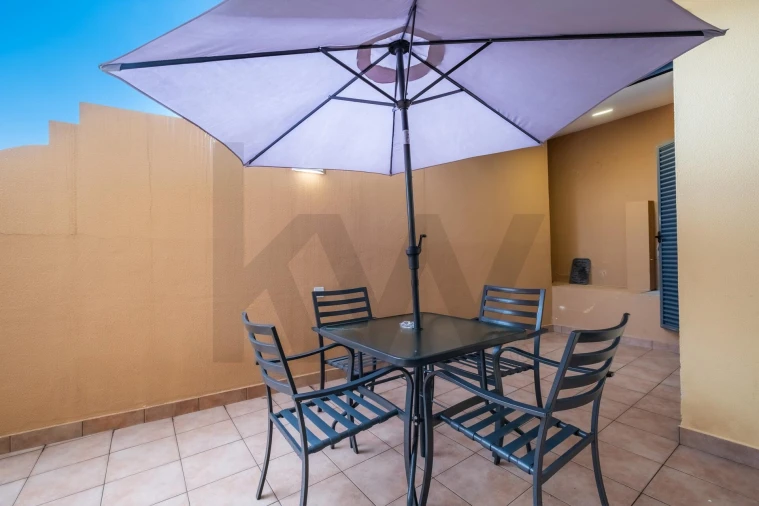 Apartamento T1 para Venda em Caniço Foto 17