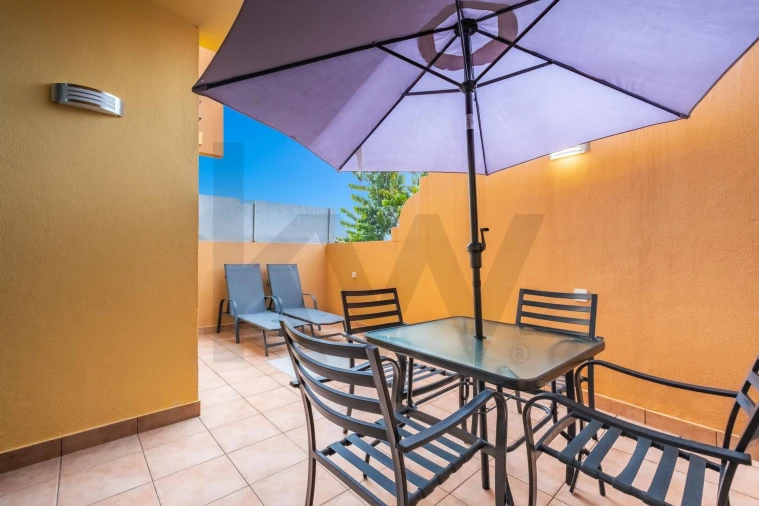 Apartamento T1 para Venda em Caniço Foto 16