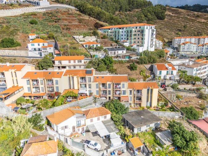 Apartamento T1 para Venda em Caniço Foto 29