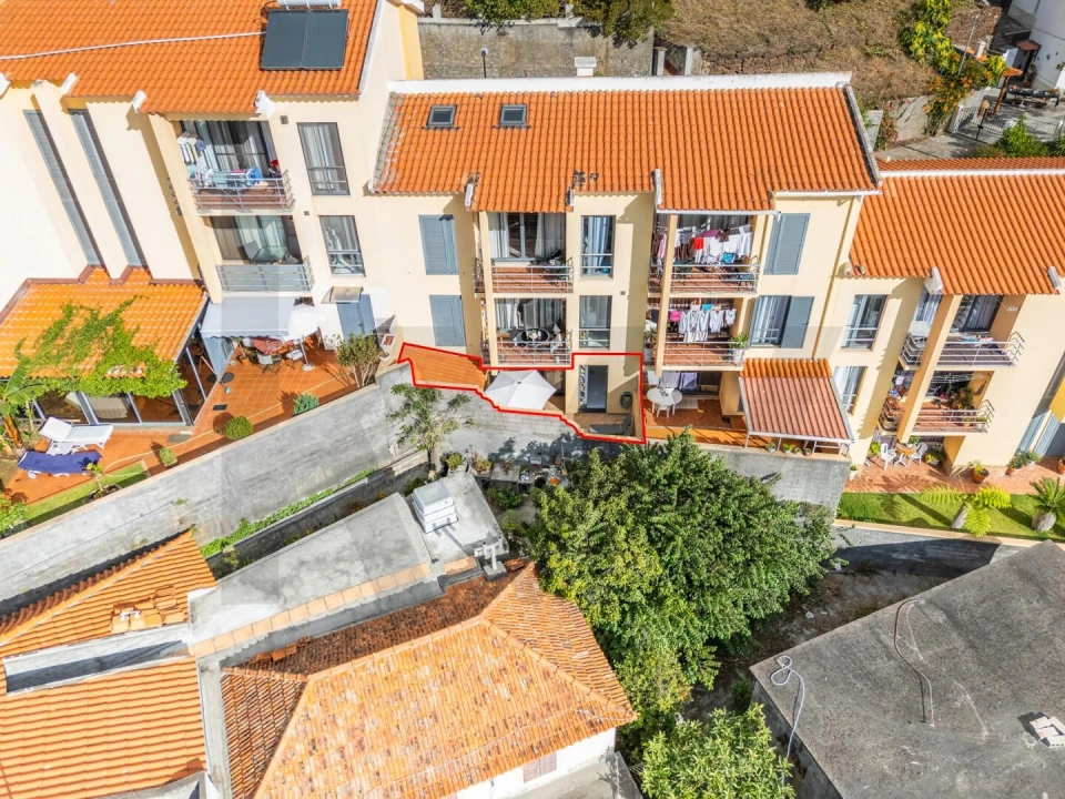 Apartamento T1 para Venda em Caniço Foto 20