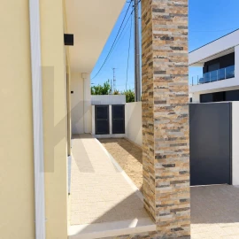 Moradia T3 para Venda em Fernao Ferro