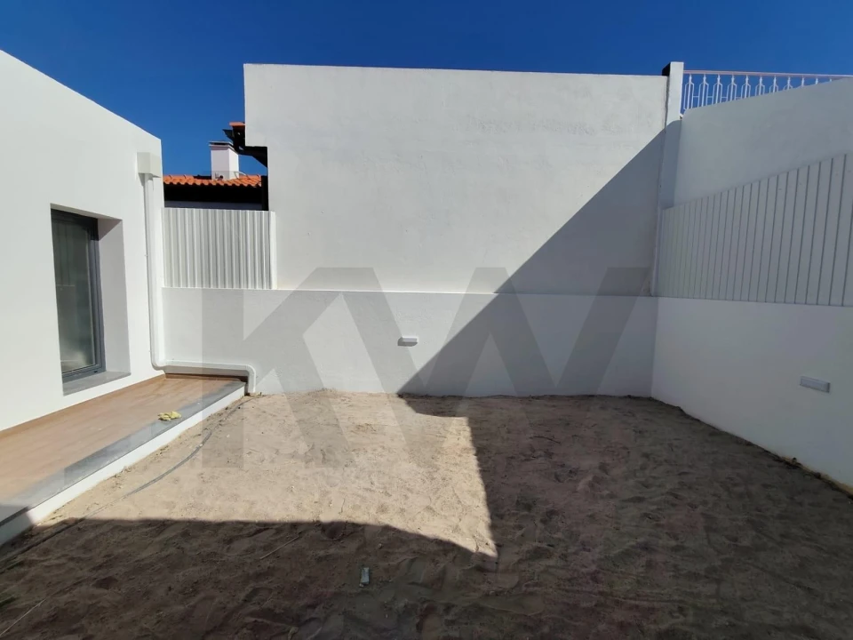 Moradia T3 para Venda em Fernao Ferro Foto 27