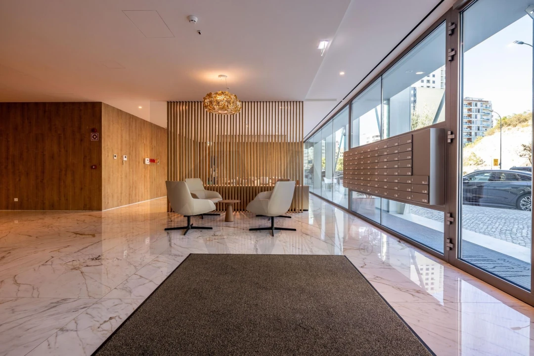 Apartamento T2 para Venda em Areeiro Foto 16