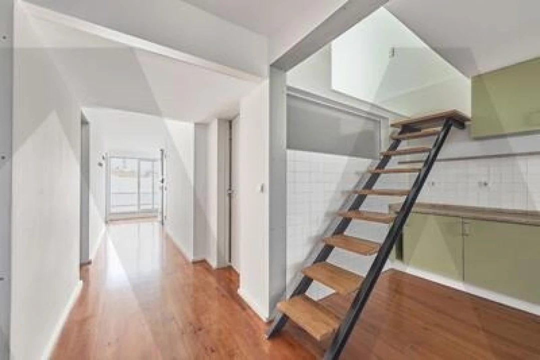Apartamento T1 para Arrendamento em Avenidas Novas Foto 11