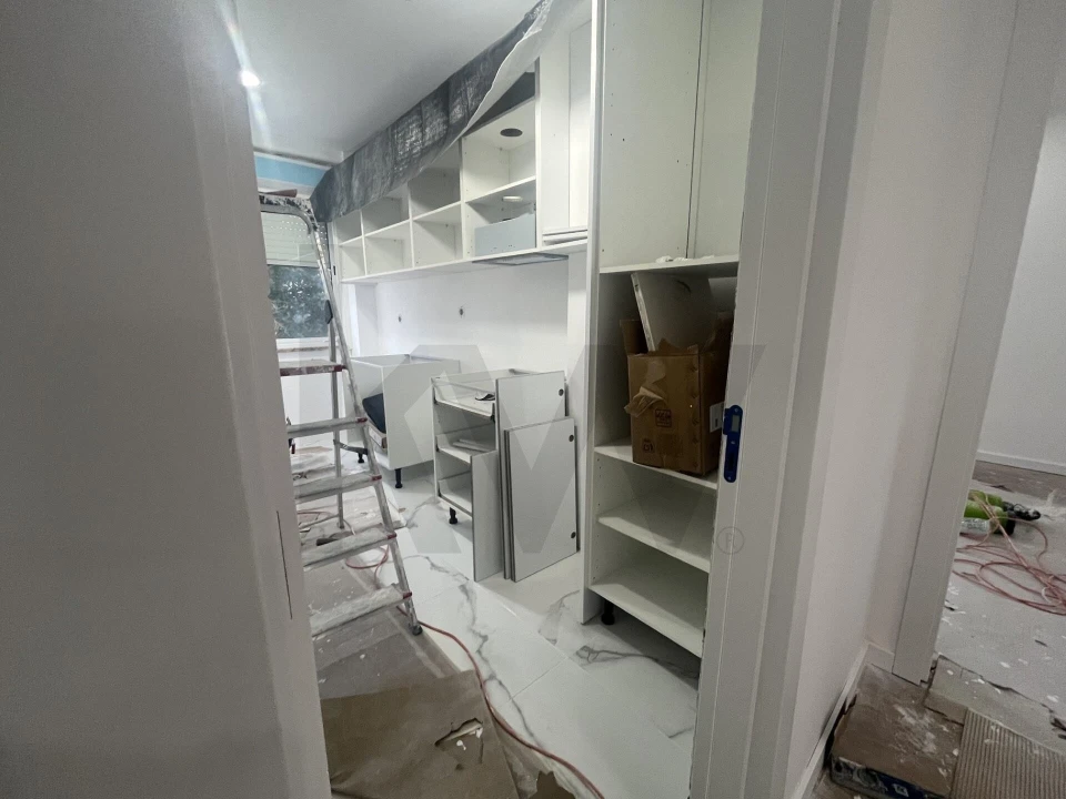 Apartamento T3 para Venda em Venteira Foto 3