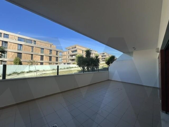 Apartamento T1 para Arrendamento em Ericeira Foto 5