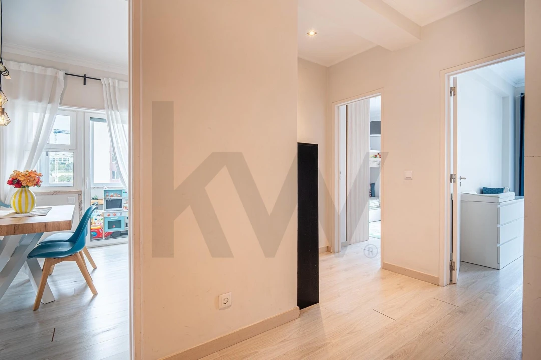 Apartamento T2 para Venda em Lumiar Foto 3
