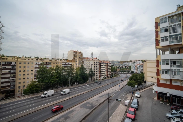 Apartamento T2 para Venda em Lumiar Foto 33