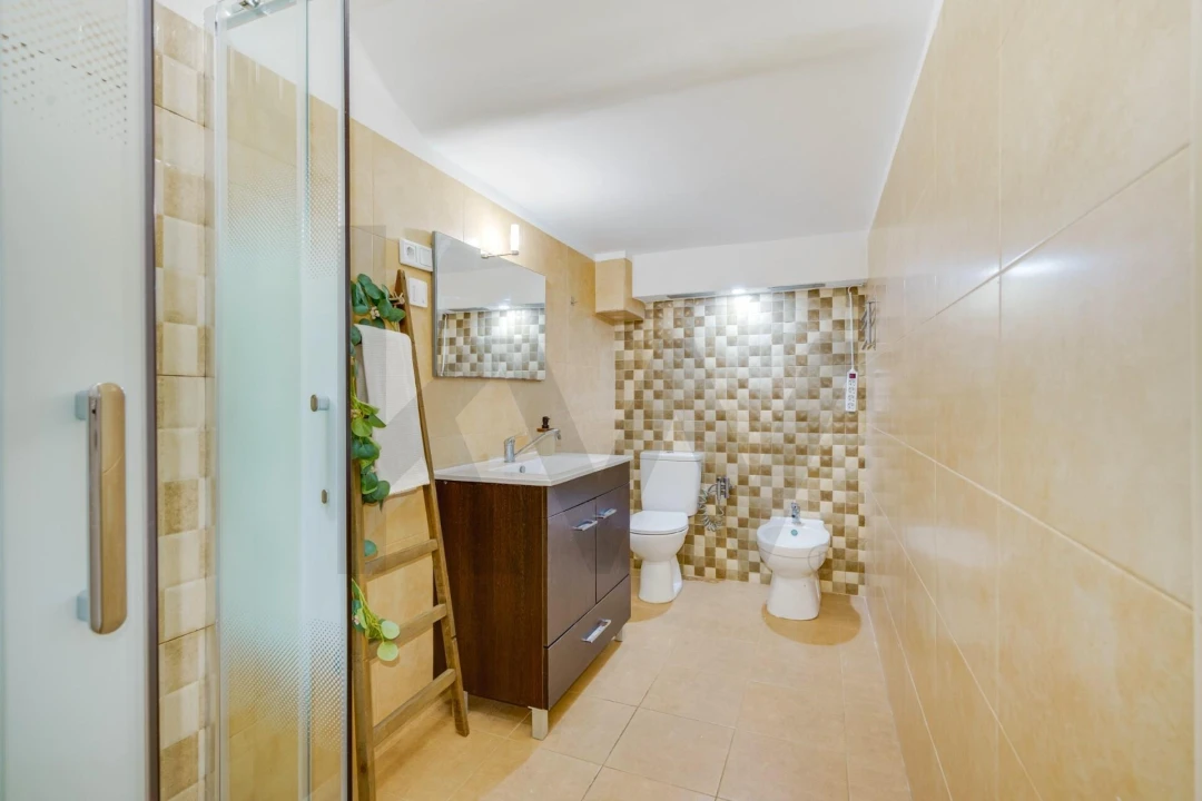 Apartamento T1 para Venda em Algés, Linda-A-Velha e Cruz Quebrada-Dafundo Foto 17