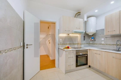 Apartamento T1 para Venda em Algés, Linda-A-Velha e Cruz Quebrada-Dafundo