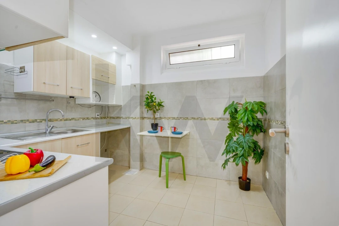 Apartamento T1 para Venda em Algés, Linda-A-Velha e Cruz Quebrada-Dafundo Foto 13