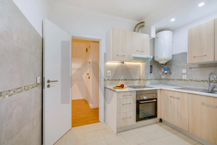 Apartamento T1 para Venda em Algés, Linda-A-Velha e Cruz Quebrada-Dafundo Foto 14