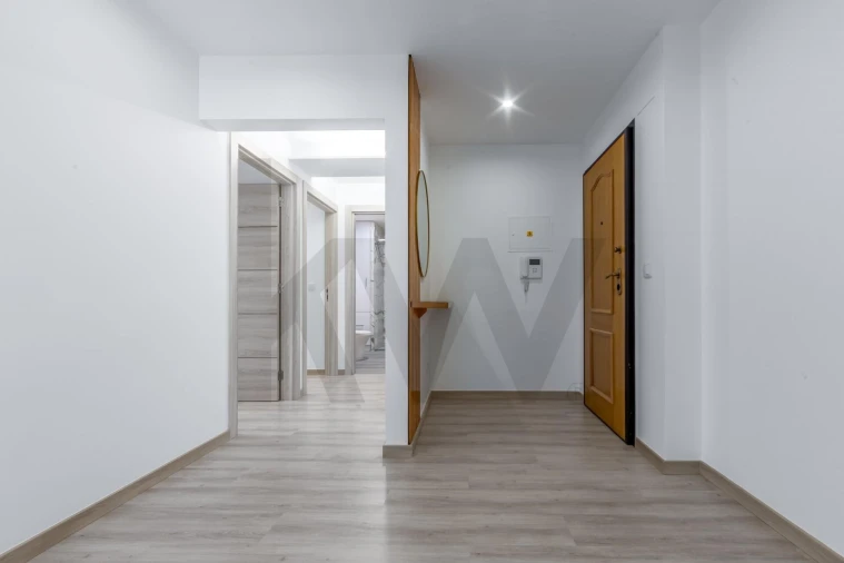 Apartamento T2 para Venda em Massamá e Monte Abraão Foto 4
