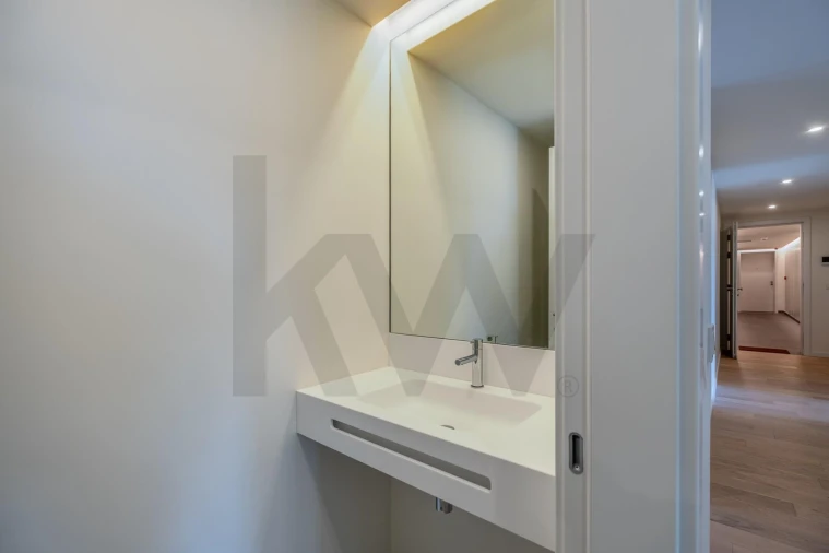 Apartamento T3 para Venda em Avenidas Novas Foto 14