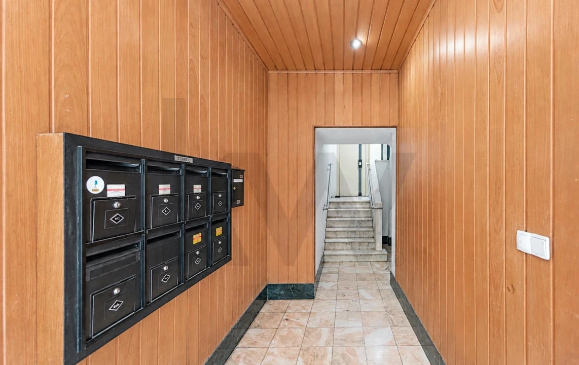 Apartamento T2 para Venda em Avenidas Novas Foto 24