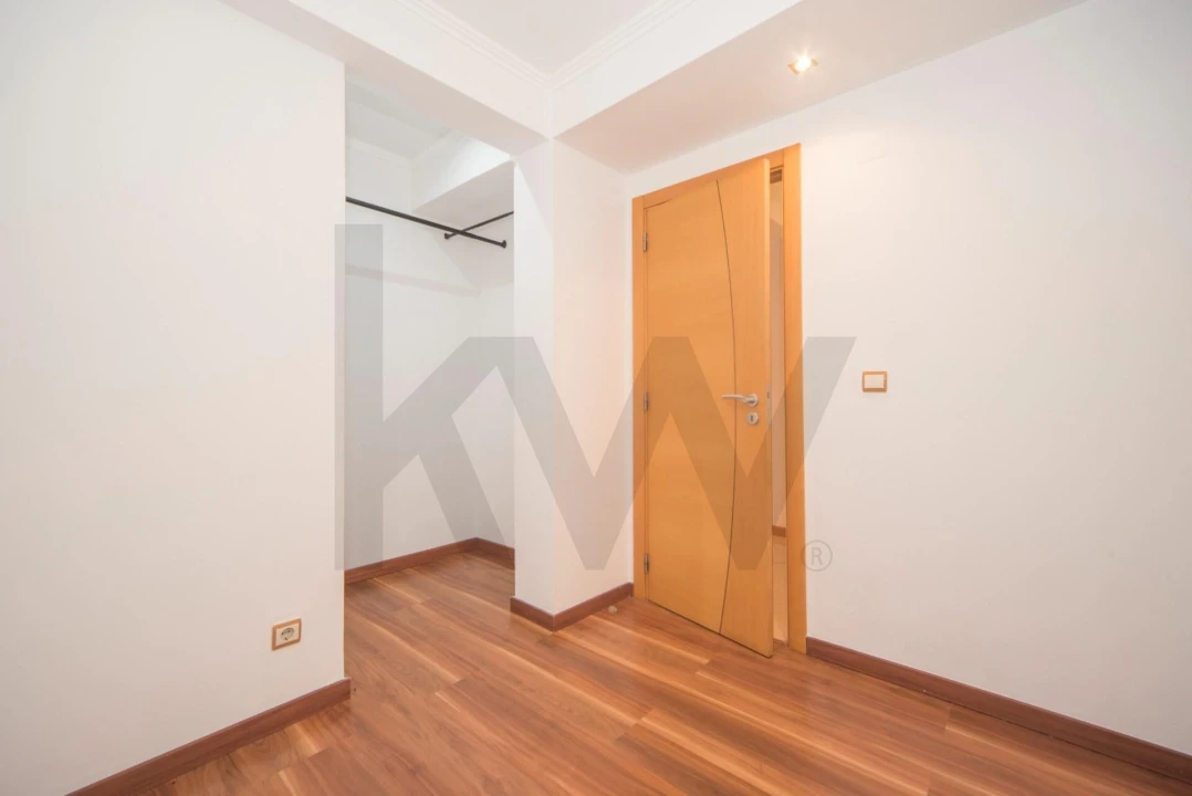 Apartamento T2 para Venda em São Vicente Foto 11