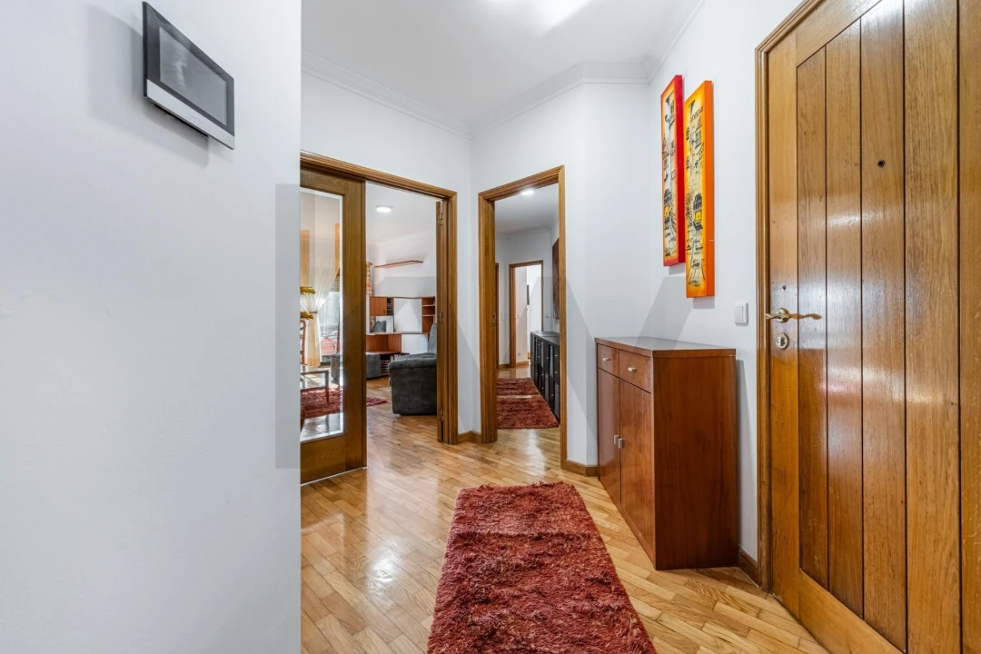 Apartamento T2 para Arrendamento em Madalena Foto 10
