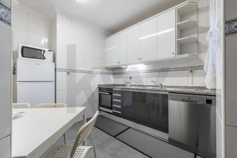 Apartamento T2 para Arrendamento em Madalena Foto 13