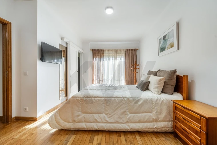 Apartamento T2 para Arrendamento em Madalena Foto 21