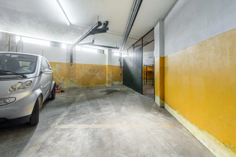 Apartamento T2 para Arrendamento em Madalena Foto 25