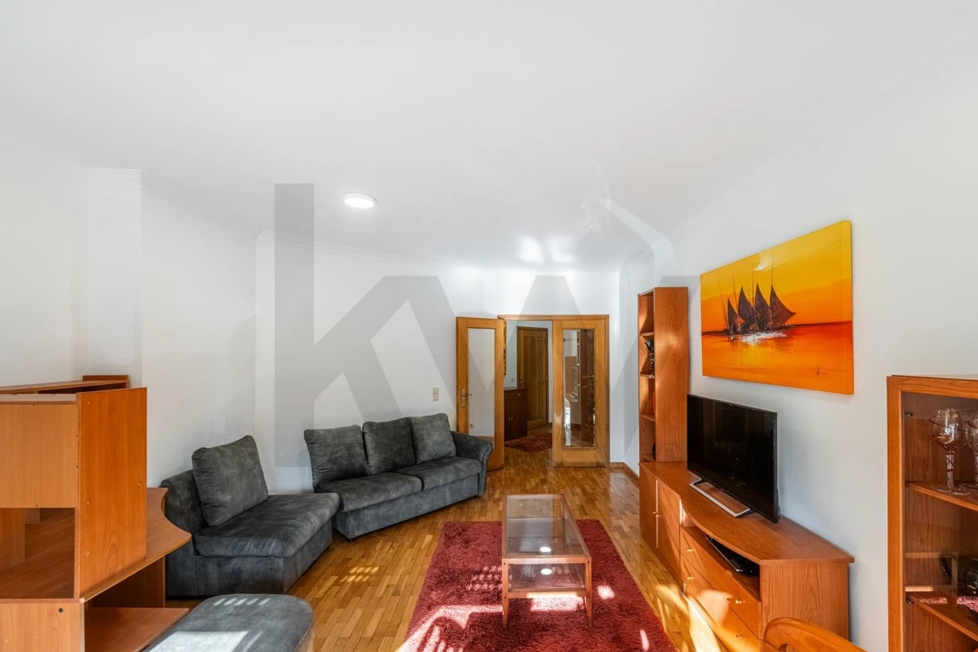 Apartamento T2 para Arrendamento em Madalena Foto 17