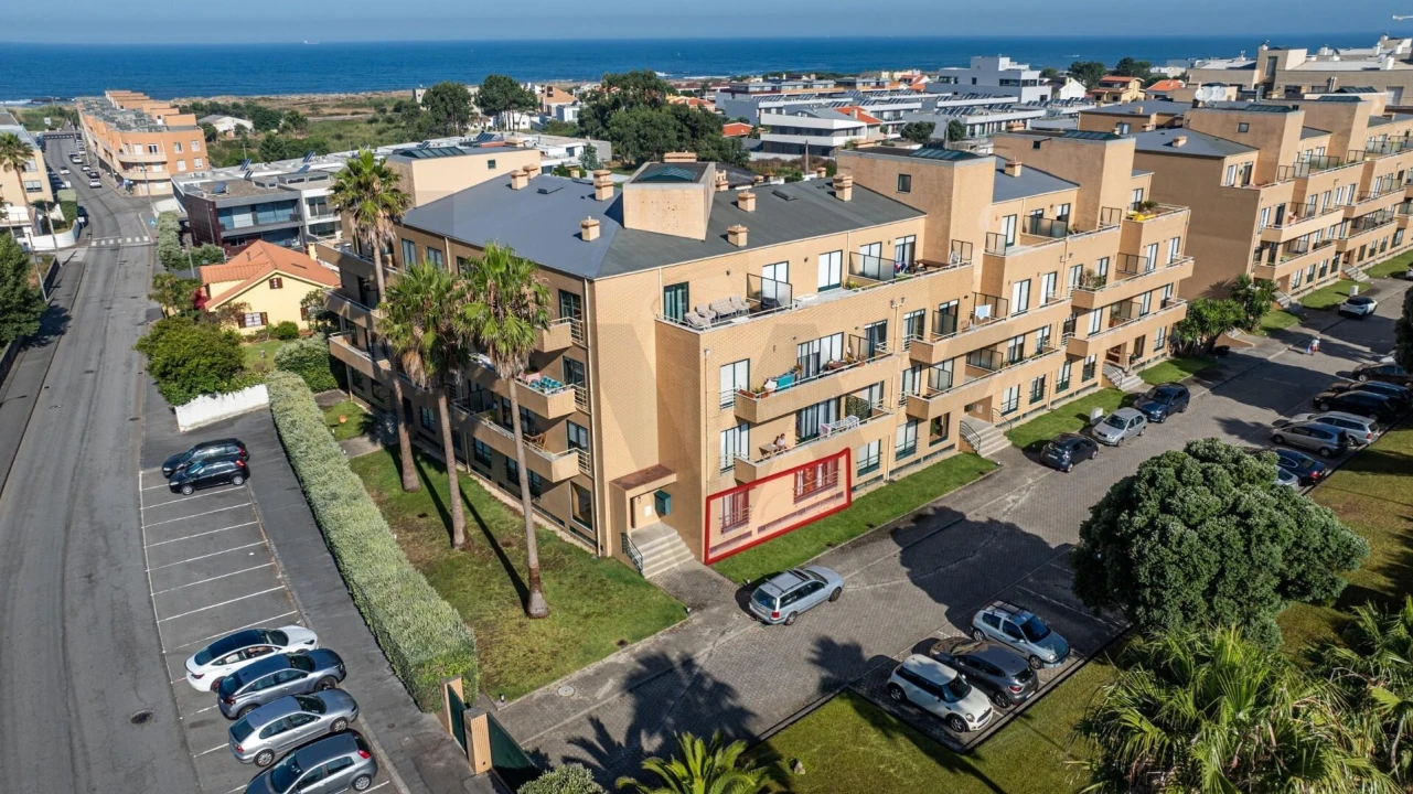 Apartamento T2 para Arrendamento em Madalena Foto 1
