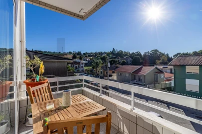 Apartamento T3 para Venda em Escapães