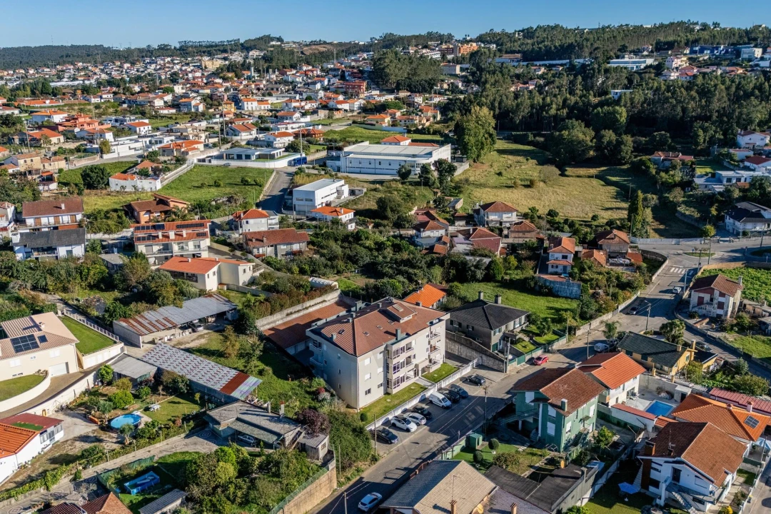 Apartamento T3 para Venda em Escapães Foto 30