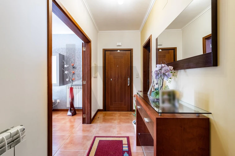 Apartamento T3 para Venda em Escapães Foto 9